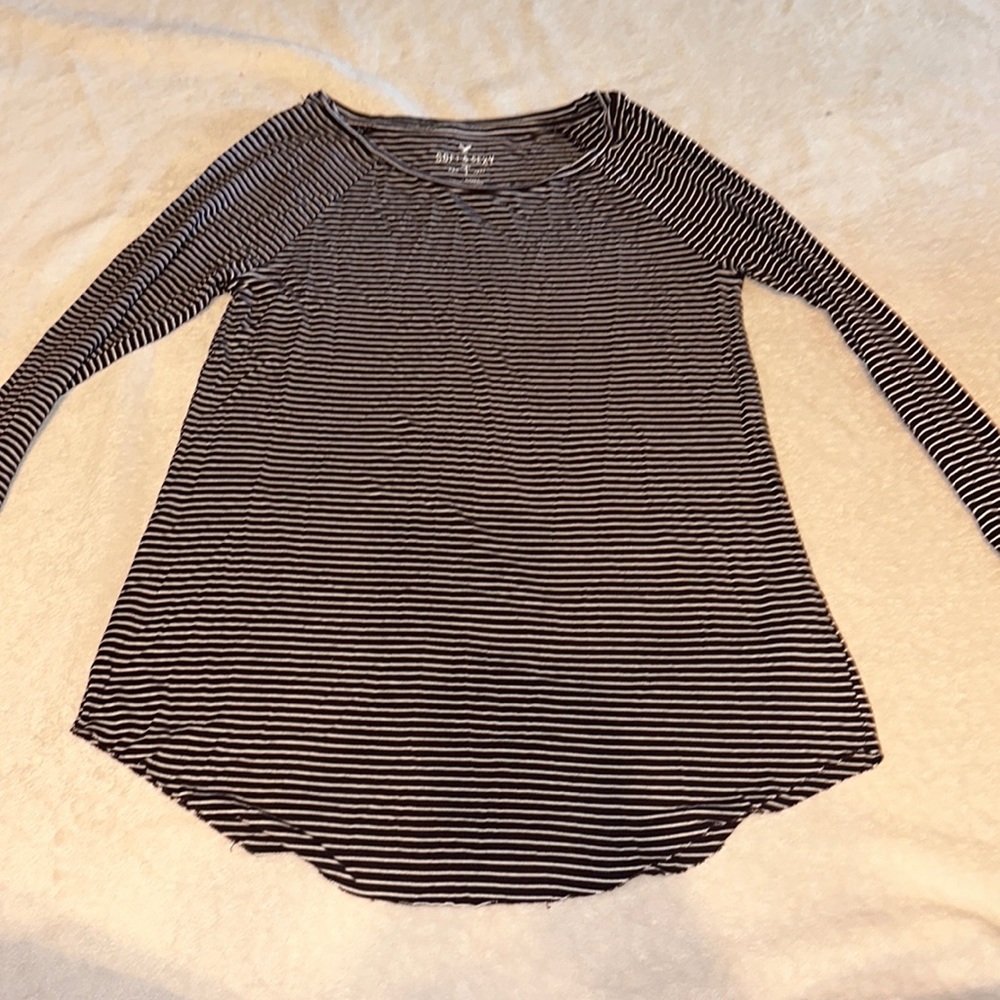 American Eagle Black and White Stripped Shirt Size XS